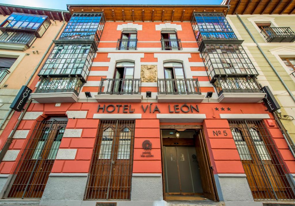 Alda Vía León - 1