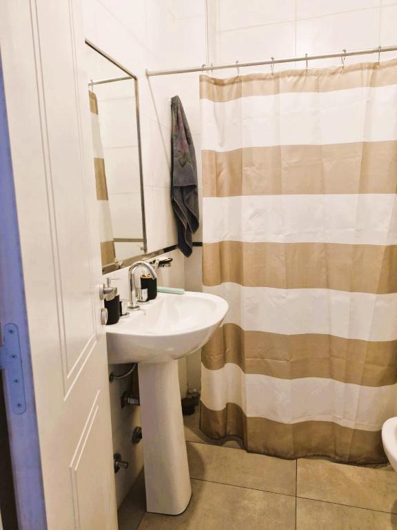 Acogedora habitación para mujeres viajeras - 5