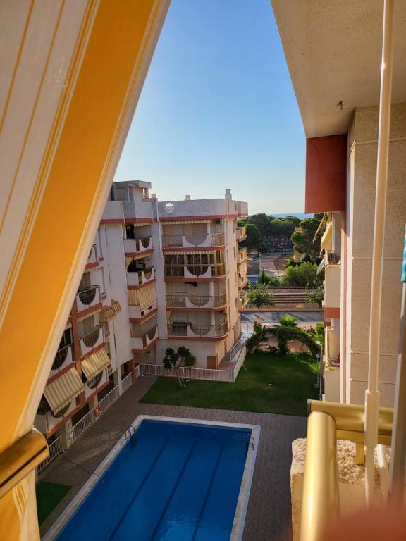 Apartamento con garaje y piscina en Oropesa del Mar - 2