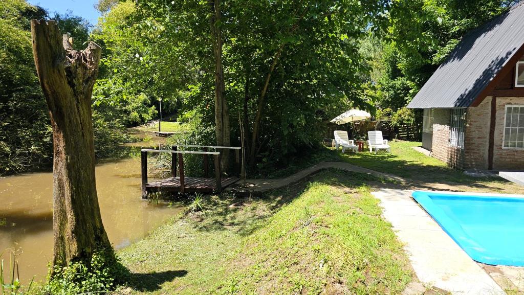 Casa con PILETA al borde del RIO - 5