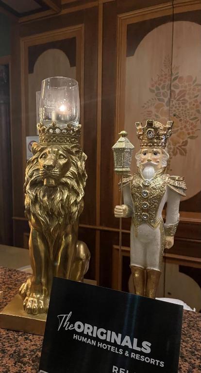 フロント・ロビー