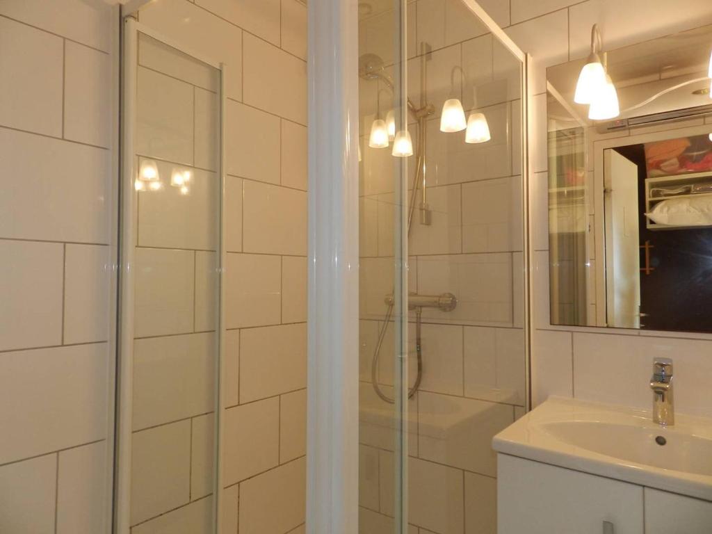 Studio cabine avec terrasse à Bormes-les-Mimosas - FR-1-251-874 - 5