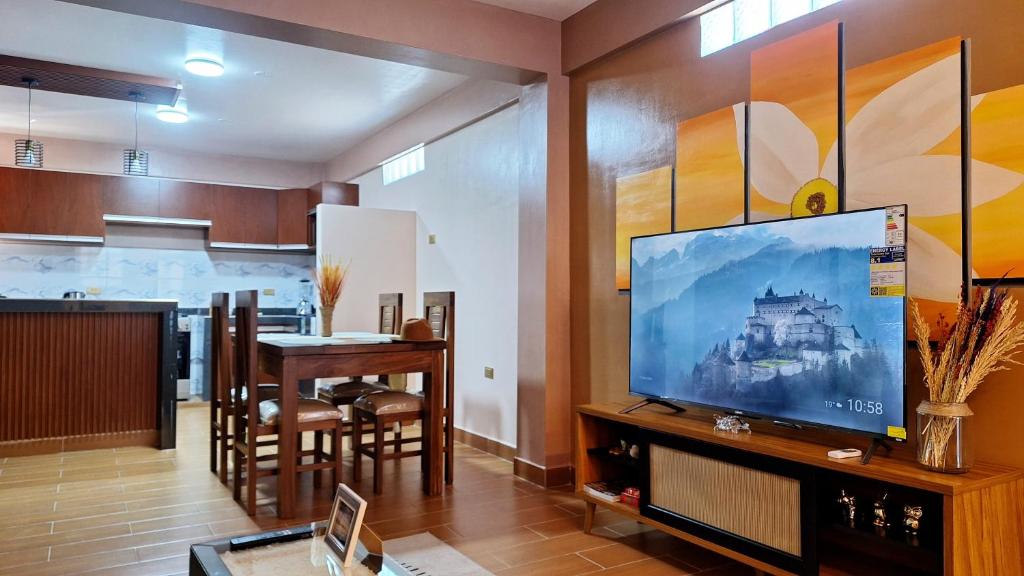 Céntrico apartamento con 2 baños, a pasos de restaurantes y agencias de turismo - 1