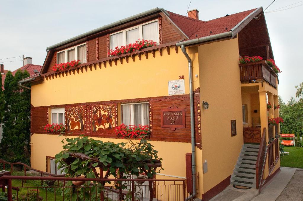 Apart Julia Villa — Hotel in Hévíz