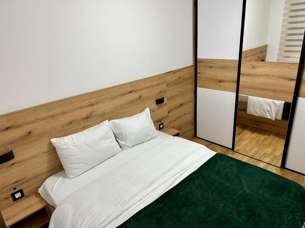 Gold Apartman - 2