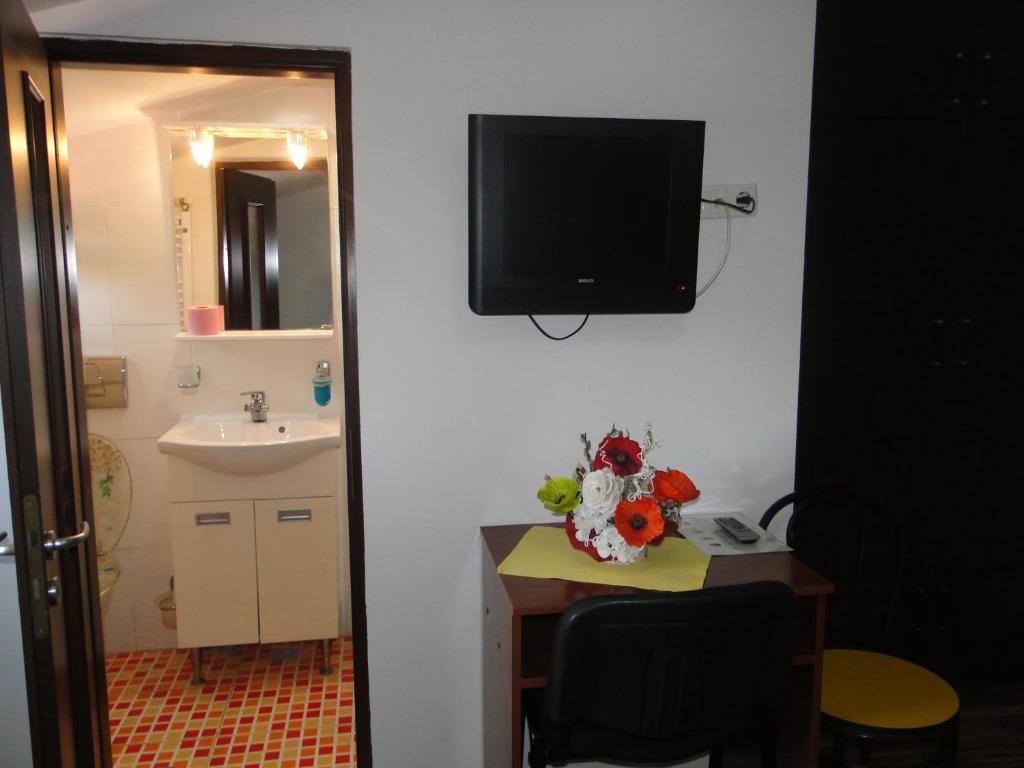 Hostel Bella Italia photo