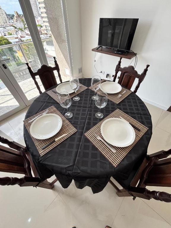 Departamento con balcón, hasta 4 personas, en Tandil, a metros de la plaza principal, con wi fi - 5