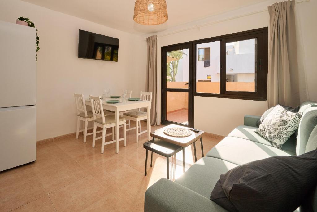 Sunny apartment with terrace in Corralejo - 5