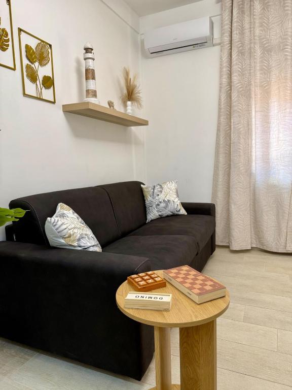 Uri House-Il tuo rifugio moderno a 300mt dalla metro C - 5