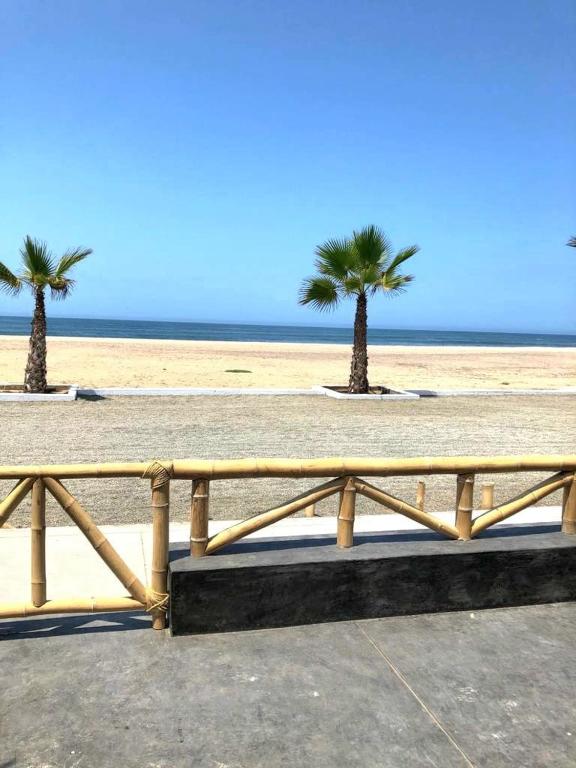 Apartment with Beach Exit 203 - 4