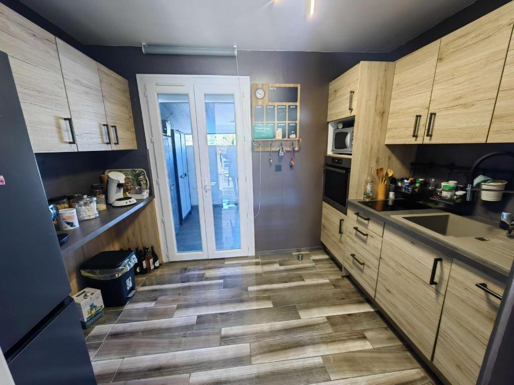 Villa T3 au calme, terrasse sud, clim, parking privatif - FR-1-607-236 - 2