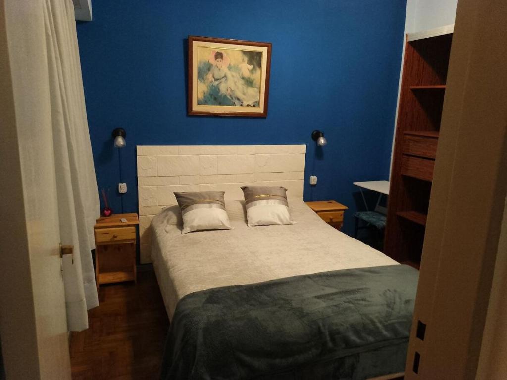 Depto 2 ambientes comodos, Av Luro, zona centro - 1