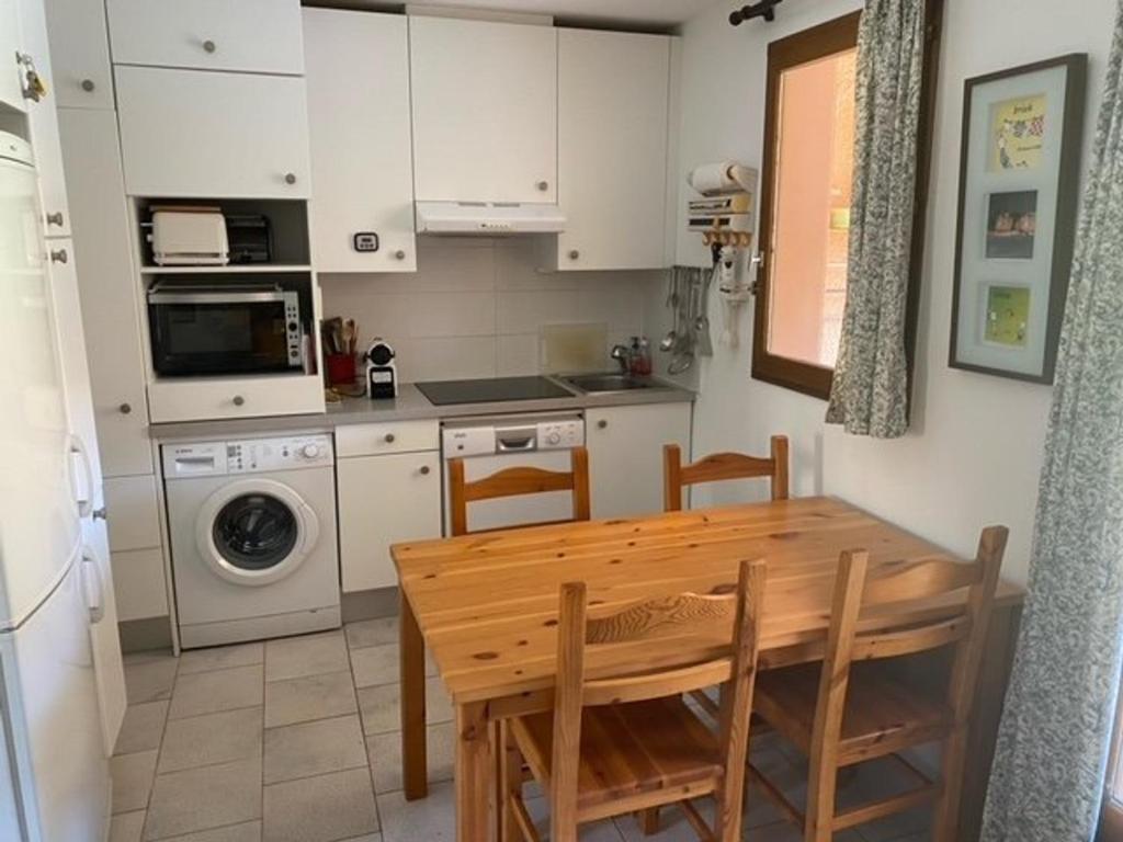 Maison mitoyenne avec climatisation et parking à Bormes-les-Mimosas - FR-1-251-877 - 4