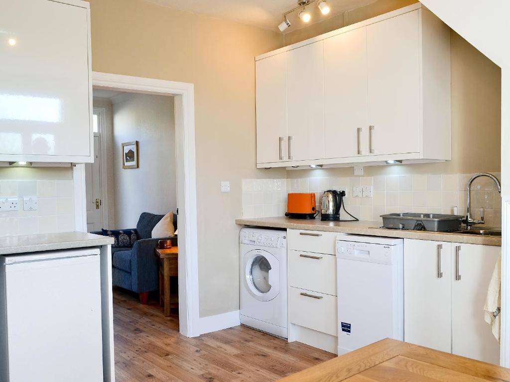 14 Greta Villas, Keswick photo 3