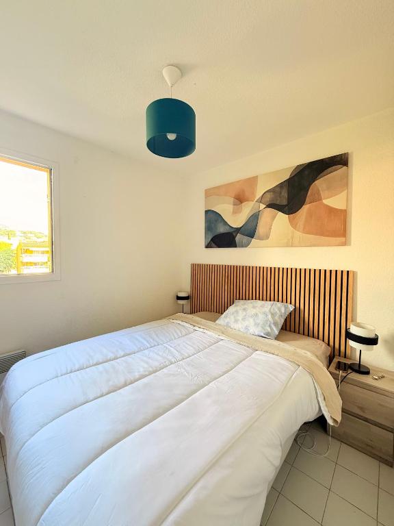 Résidence privée avec balcon, piscine et place de parking - 5