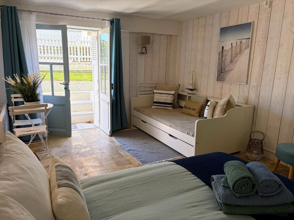 Villa St Laurent - Bel appartement refait à neuf à 50 m de la Plage - 2