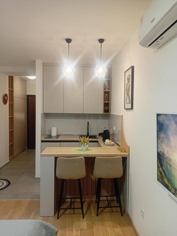 Apartman 33 - 2