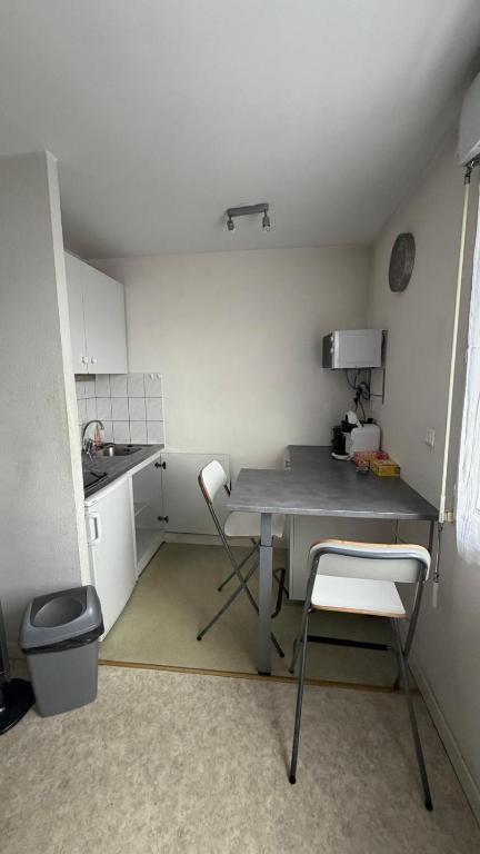 Studio 20m2 stationnement gratuit wifi 4 rue proudhon - 4