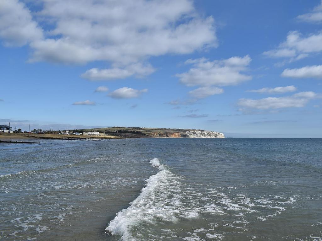 Little Lismoy, Sandown, Isle of Wight - pet-friendly stay