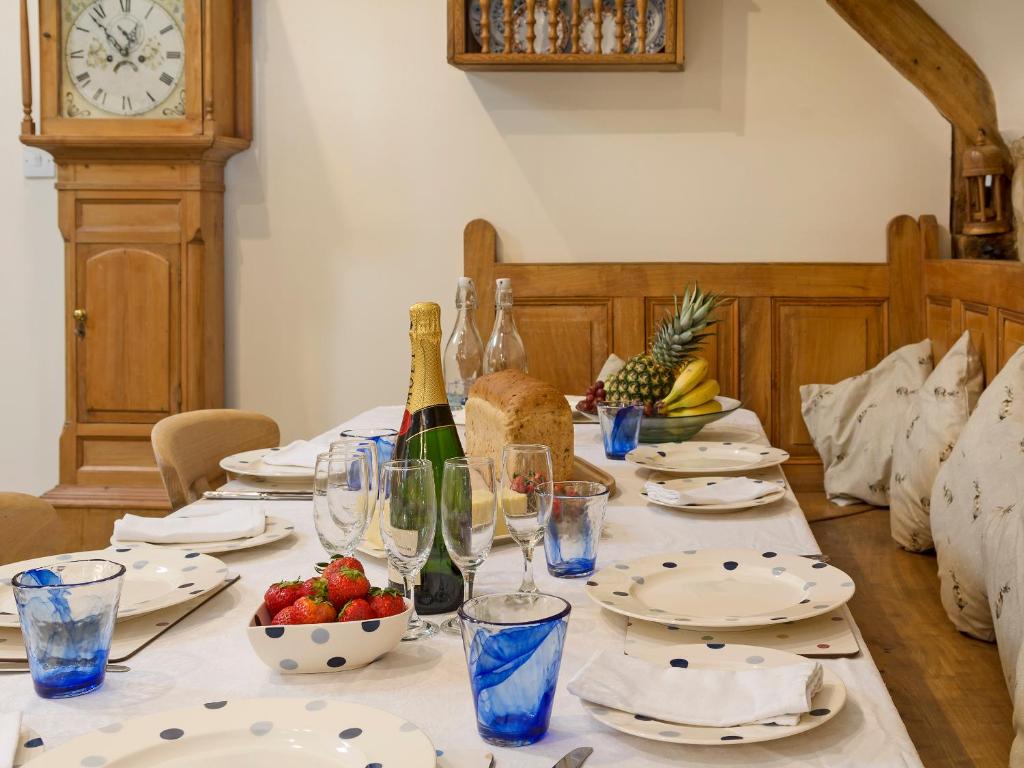 Flowers Barn, Cirencester photo 7