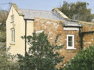 The Pocker Watch exterior — pet-friendly annex in Chideock on the Dorset Jurassic Coast