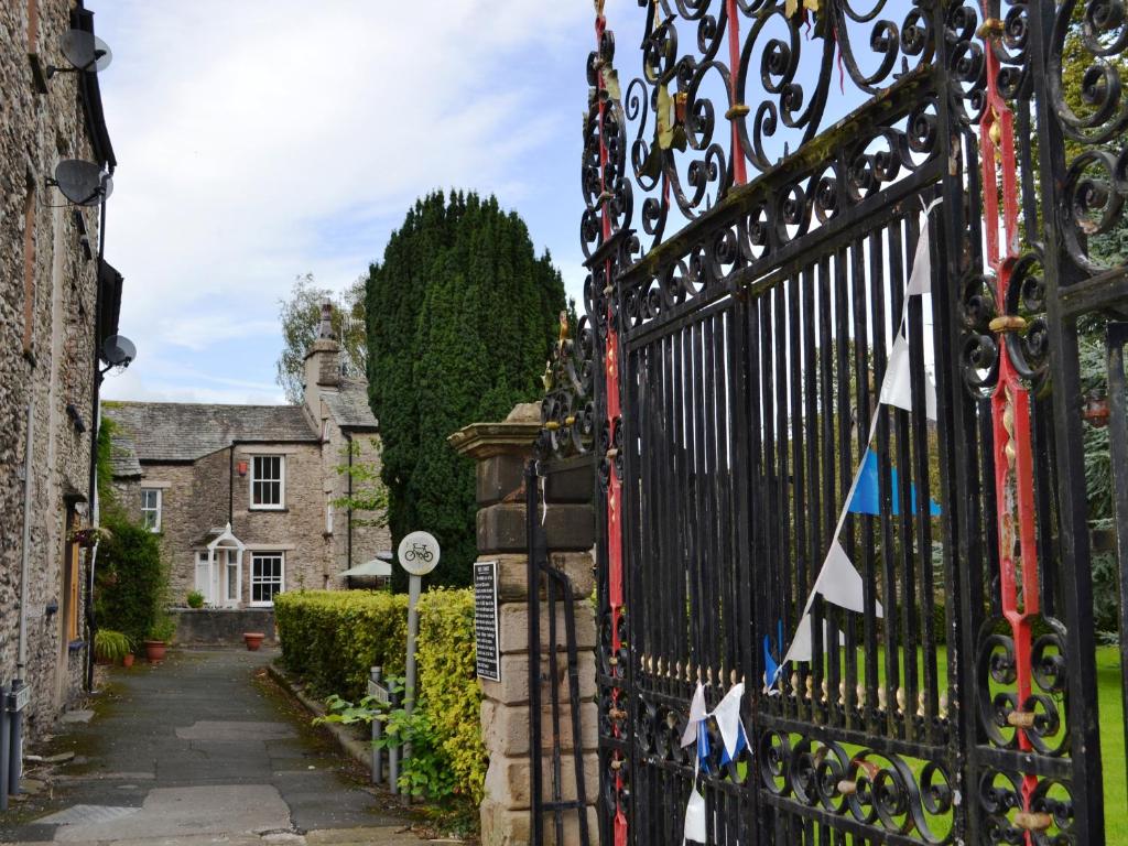 Church Walk Cottage, Kendal photo 6