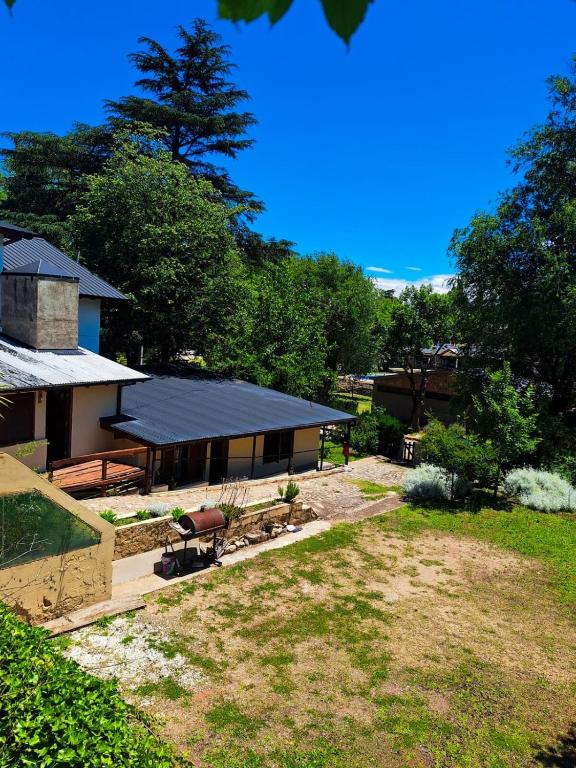 Chalet céntrico con puerta al arroyo - 4