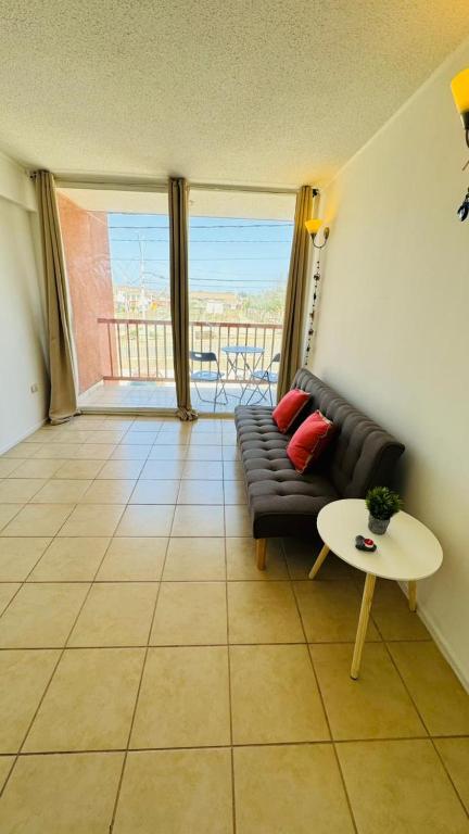 Departamento amplio y equipado cercano a playa y centro La Serena - 1