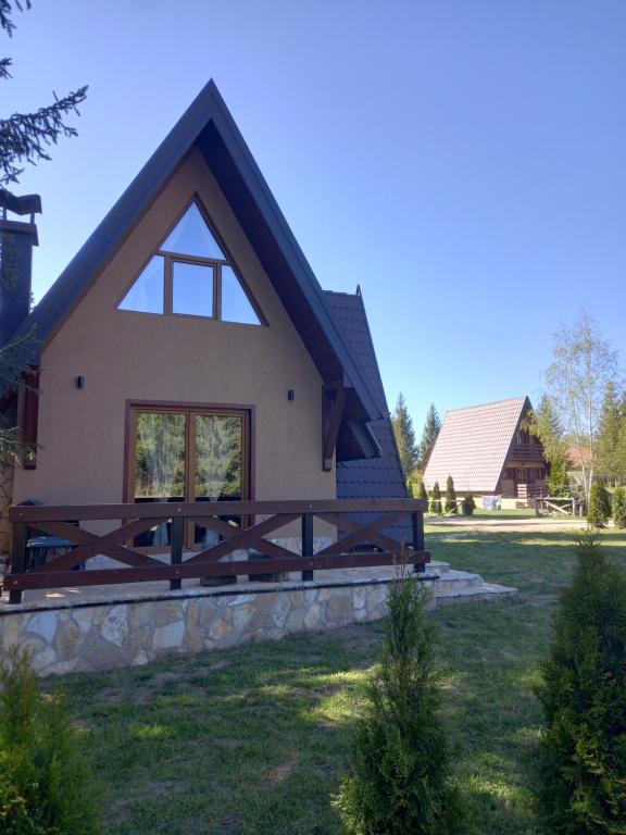 Mountain House Tadić 3 - 3