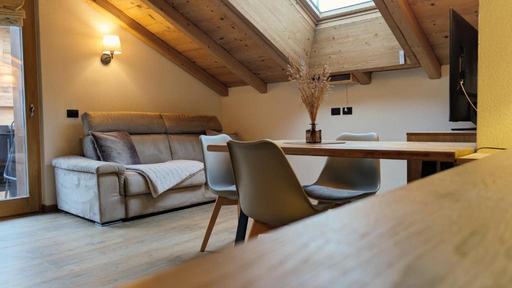 Silva: The Alpine Chalet - 2
