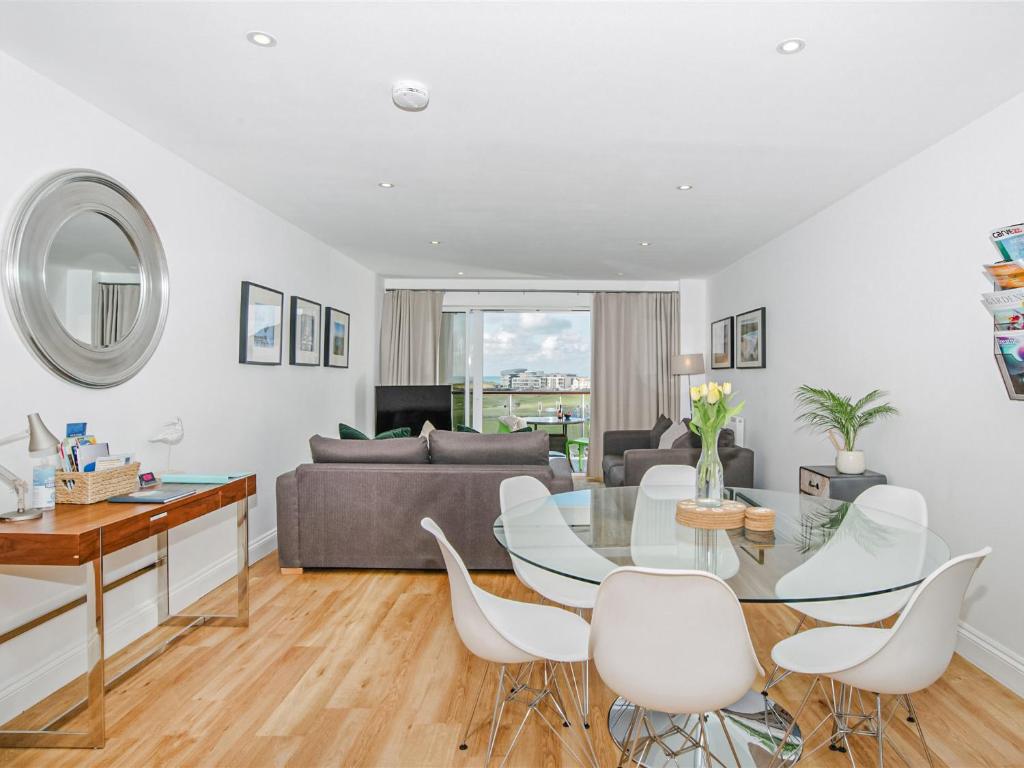 50 Bredon Court, Newquay photo 3
