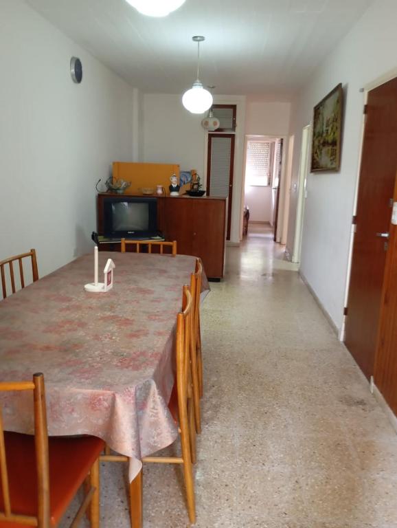 Departamento San Bernardo - 4 Ambientes - Cochera - Parrilla - 2do piso - 1