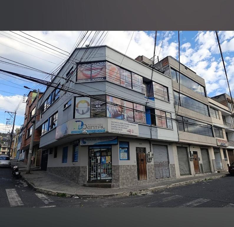 Departamento Black and Gold de lujo, confort y ducha Spa - 2