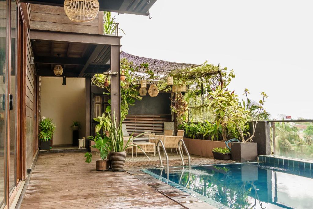 Fresh Look at From 16 Penthouse By Grit Villas