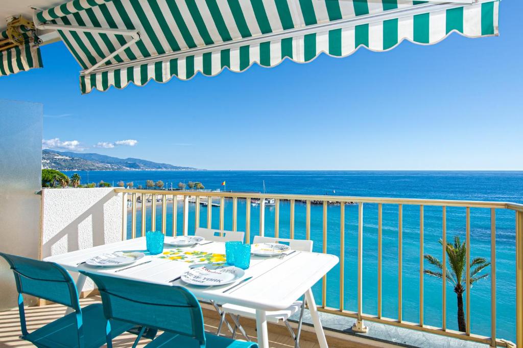 Appartement élégant face à la mer - tout équipé - 1