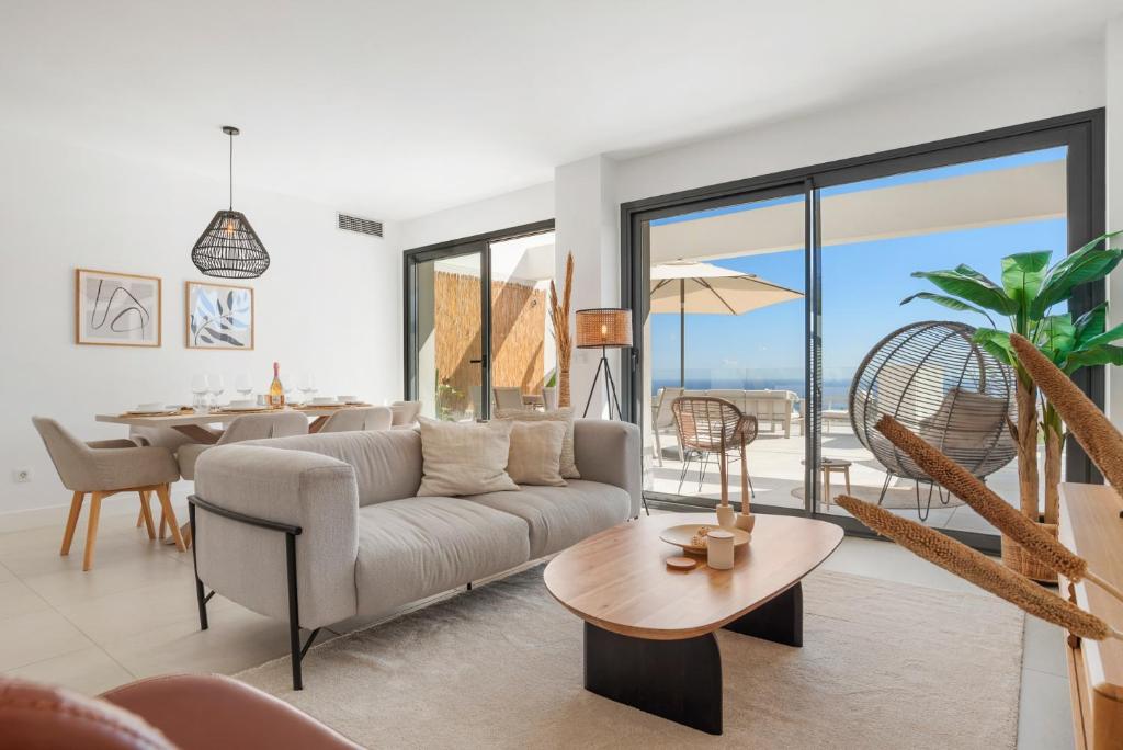 Luxury Penthouse with Big Terrace and Seaviews - 2