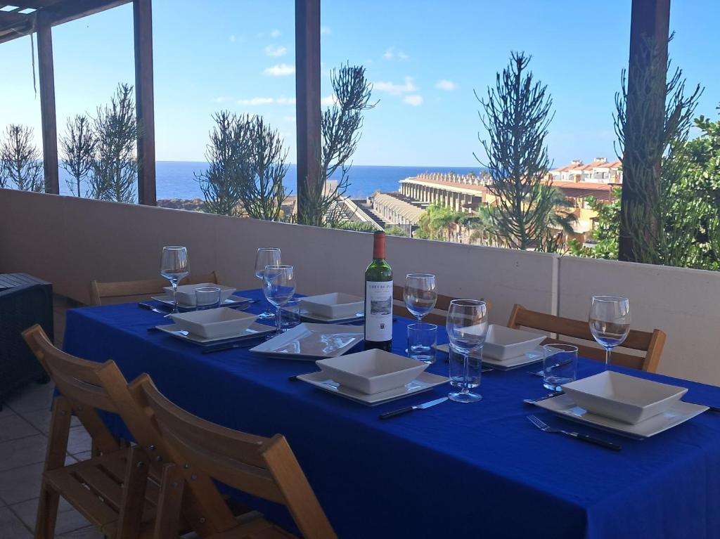 Spacious apartment with amazing view and air conditioning - by TENERIFEHINTS - 2