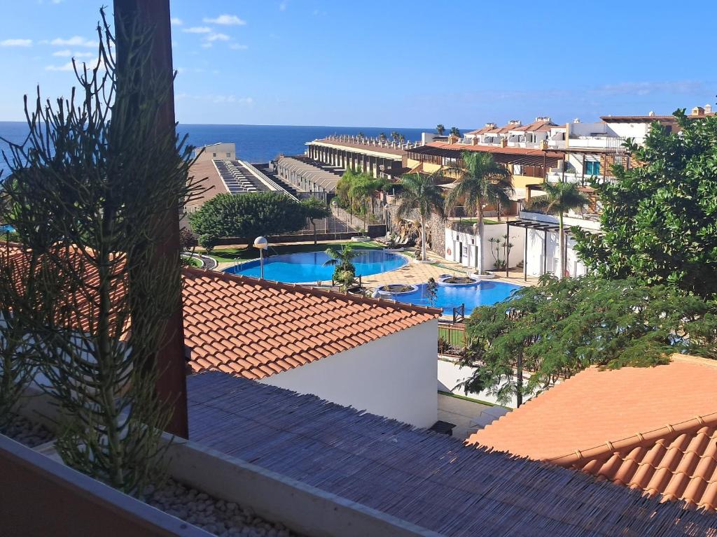 Spacious apartment with amazing view and air conditioning - by TENERIFEHINTS - 4
