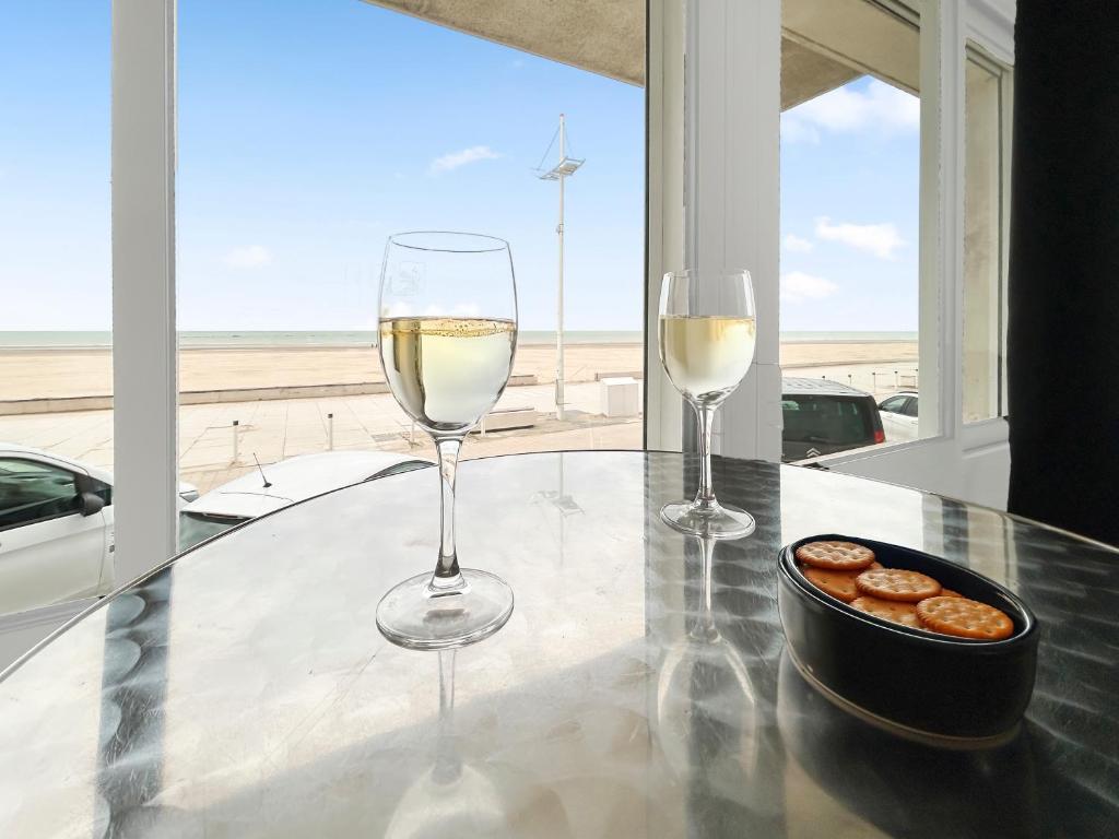 Escale marine à deux pas du sable, terrasse privée - 1