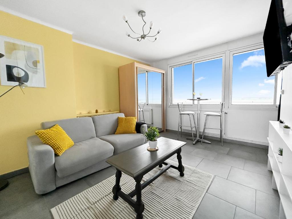 Escale marine à deux pas du sable, terrasse privée - 5