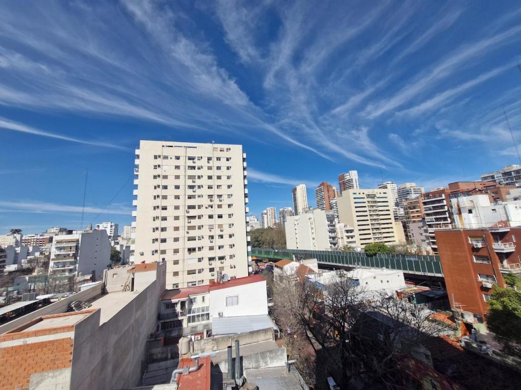 Bohemian room in Chinatown near River - 1