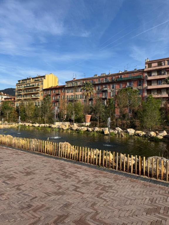 Beau Studio avec belle terrasse au centre ville de Nice - 3