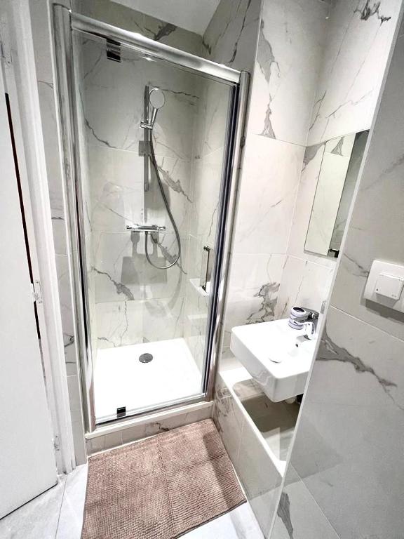 1 bedroom Brand new flat in the heart of Nice quartier des Musiciens - 5