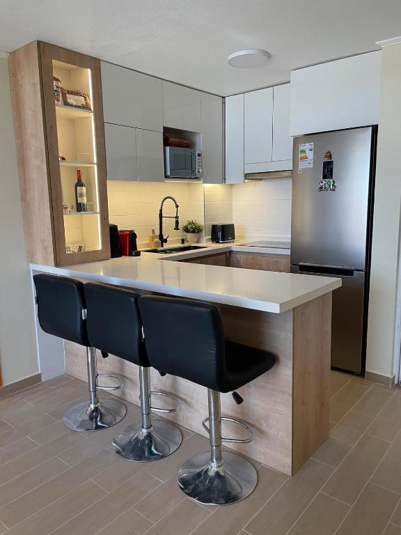 Hermoso departamento remodelado - 1