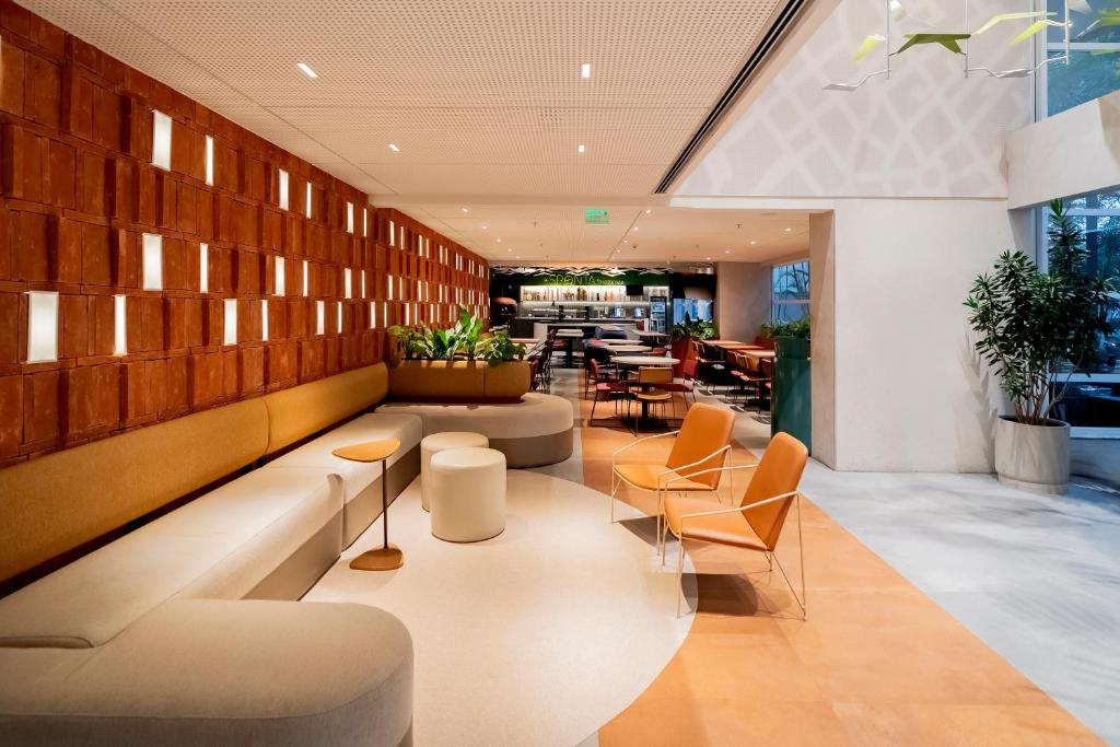 イビス バジェット サンパウロ ジャルジンス (ibis budget São Paulo Jardins) フロント・ロビー