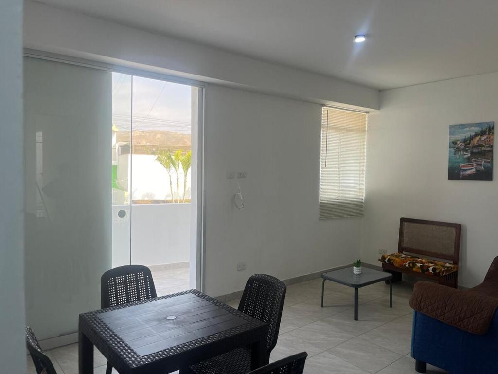 Departamento en malecon acogedor - 3