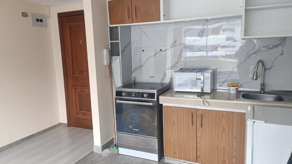 305 Beautiful central suite La Carolina Quito - 3