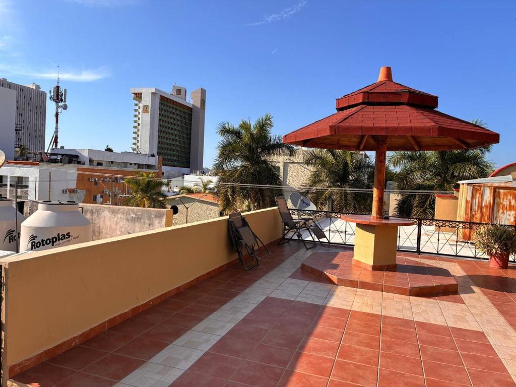 Depa en el Corazon de la Zona Dorada Y Playa - 5