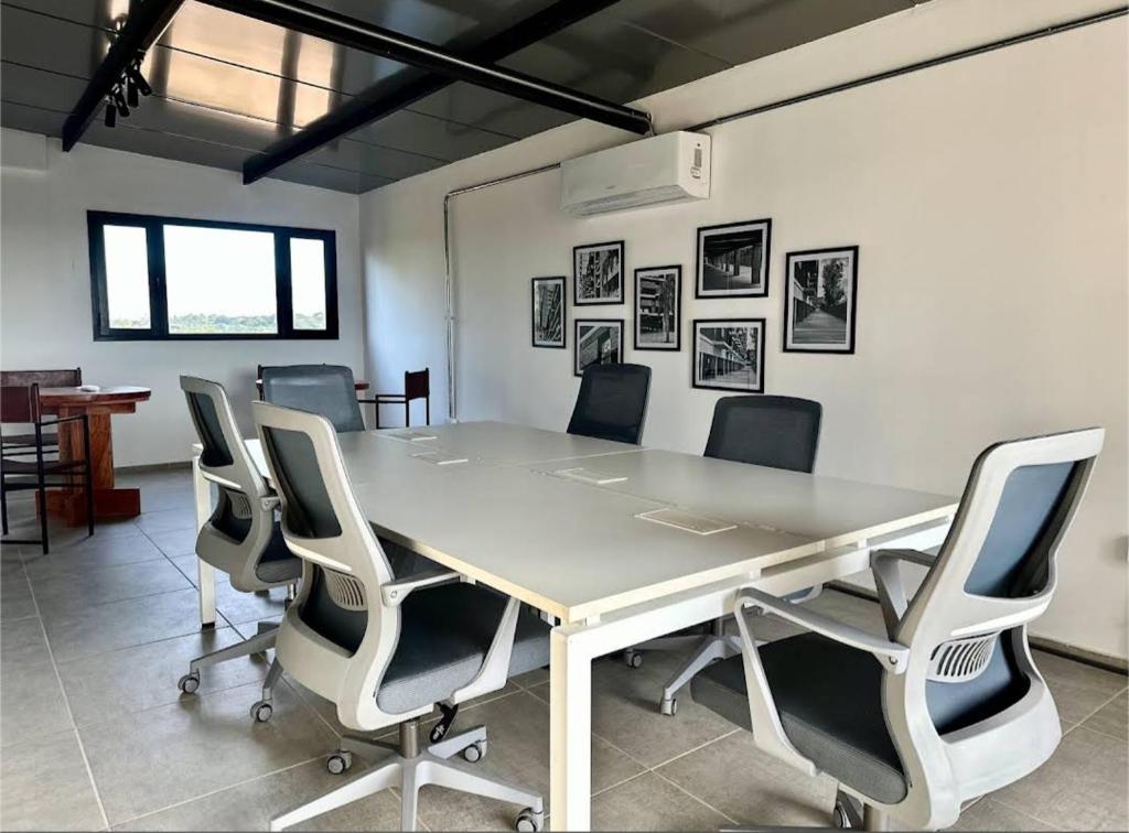 1 bedroom apartment, 3 min from the Airport - 2