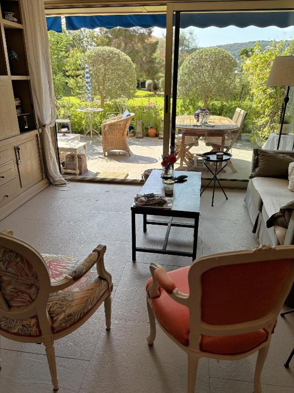 Appartement 2 chambres, terrasses, proche mer et commerces à Saint-Jean Cap Ferrat - 5